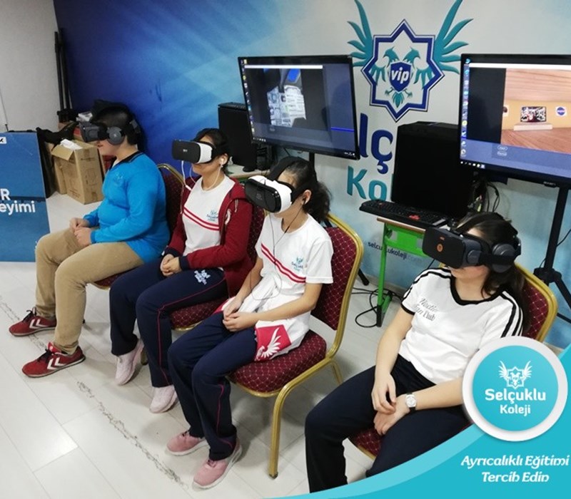 Öğrencilerimizin VR Deneyimi