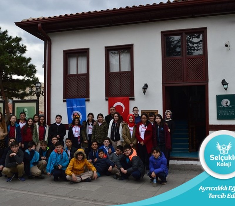 7. Sınıf Öğrencilerimizle Ulus Semtinde Yer Alan tarihi Mekanları ve Mehmet Akif Ersoy’un İstiklal Marşımızı Yazdığı Evi Ziyaret Ettik
